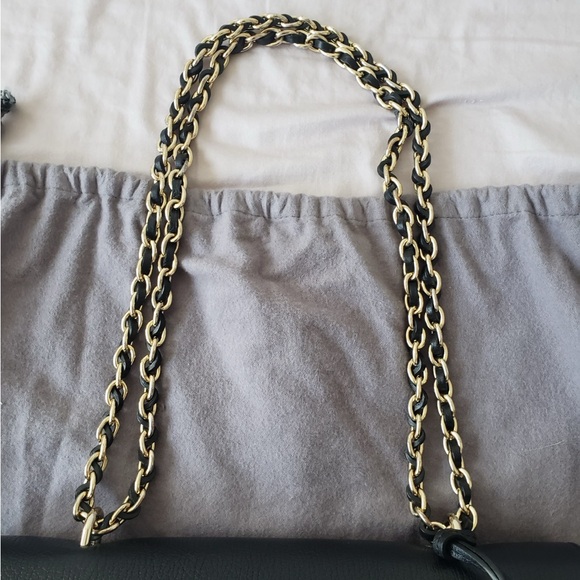 Mulberry Medium Lily Black Shoulder Bag - Picture 4 of 16